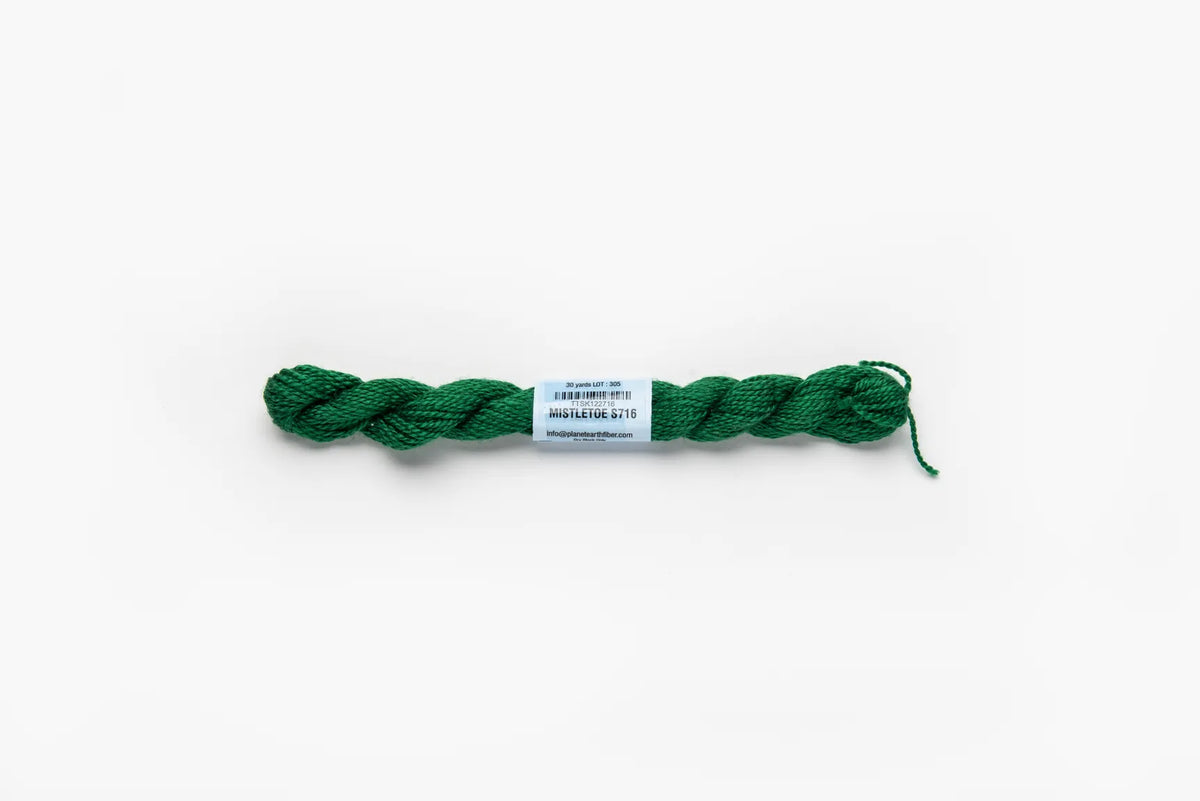 Essentials 716 Mistletoe