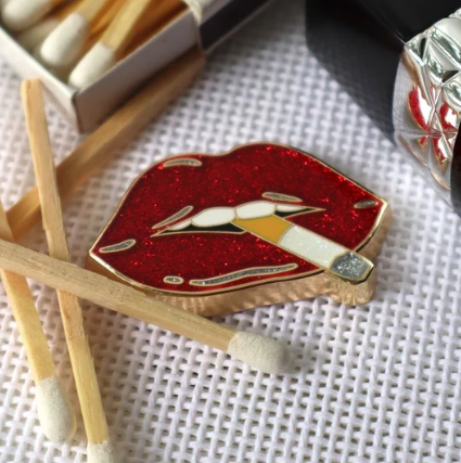 Hot Lips Needle Minder