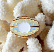 Scallop Pearl Needle Minder